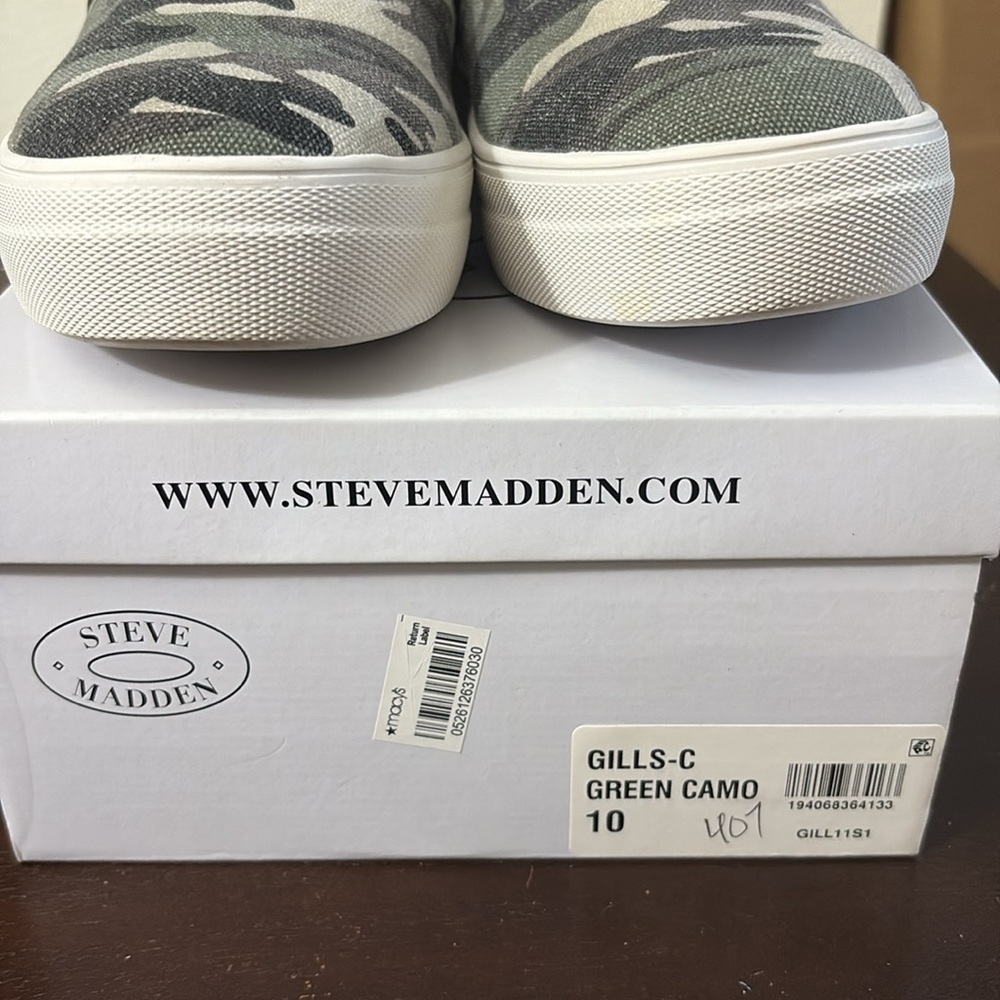 Steve Madden Women’s Gills-C Slip On Sneaker EUC - Picture 3 of 10